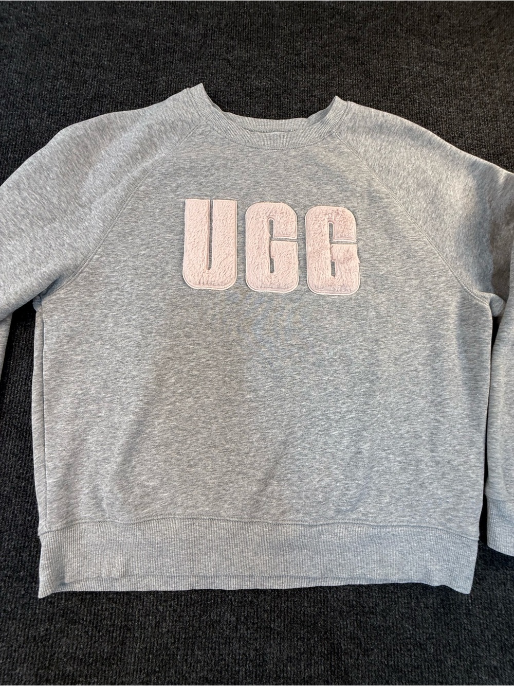 UGG Women's Light Gray Crewneck Sweatshirt with Pale Pink Logo Med